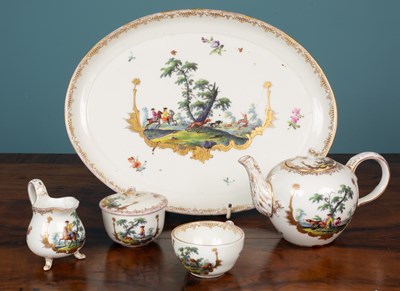 Lot 443 - A Meissen porcelain solitaire tea set