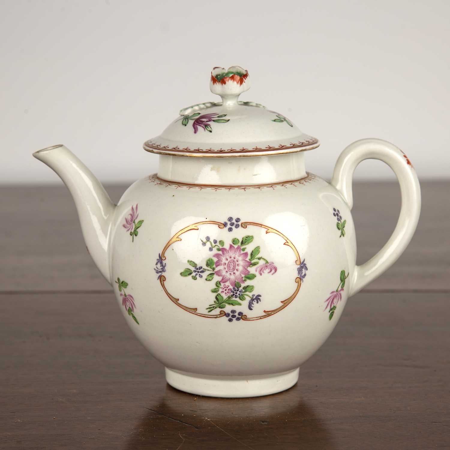 Lot 309 - Porcelain teapot, probably Worcester circa...