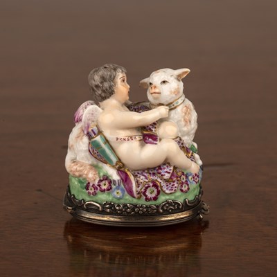 Lot 197 - Porcelain bonbonierre French, late 19th...