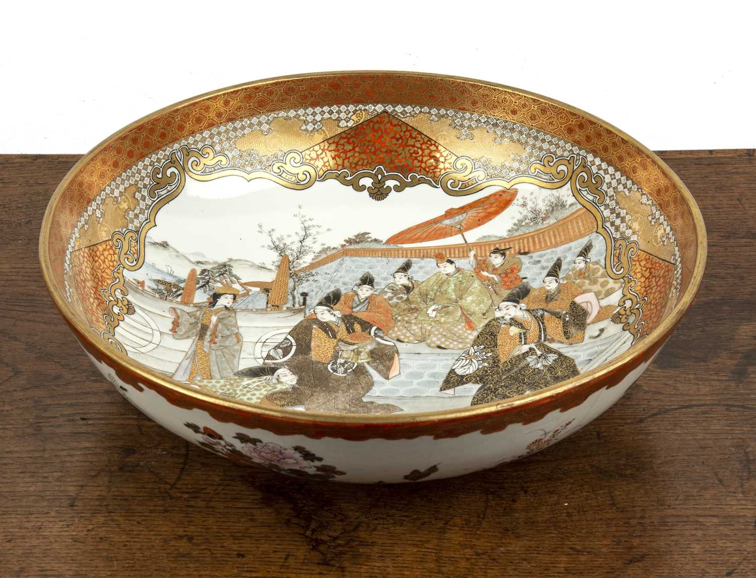 Lot 632 - Satsuma large bowl Japanese, 19th Century...