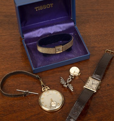 Lot 229 - Small collection of watches comprising of: a...