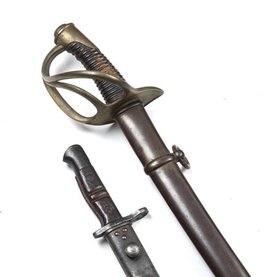 Lot 170 - A French Light Cavalry sabre, blade numbered...