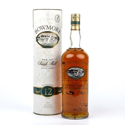 Lot 356 - A 1 litre bottle of Bowmore 12 year old single...