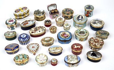 Lot 192 - A collection of nineteen Halcyon Days enamel...