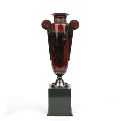 Lot 182 - A 20th century red marble urn with a white...