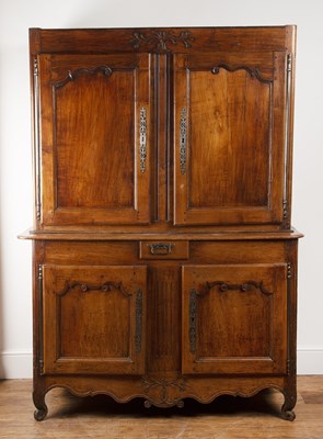 Lot 67 - Walnut cabinet in two parts/meuble à deux...