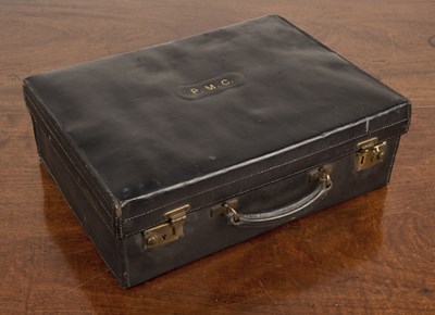 Lot 283 - Leather vanity case 1920/30's with fitted...