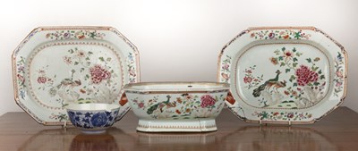 Lot 260 - Famille rose porcelain tureen base and two...