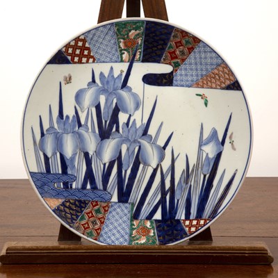 Lot 317 - Imari charger Japanese, circa 1900, painted...