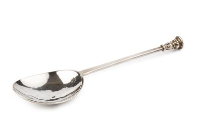 Lot 563 - A Charles II silver seal top spoon, with...