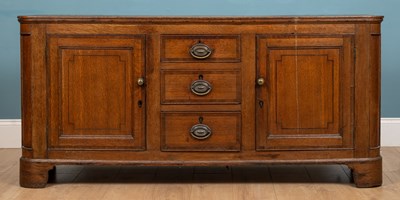 Lot 296 - An early 19th century oak dresser