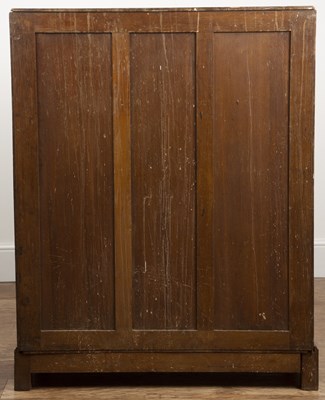 Lot 6 - Attributed to Gordon Russell (1892-1980) oak,...