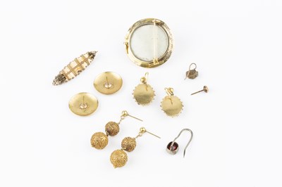 Lot 24 - A collection of Victorian and later jewellery,...