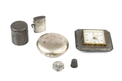 Lot 526 - An Edwardian silver cylindrical travelling...