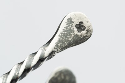 Lot 535 - A George III silver tongue scraper, with twist...