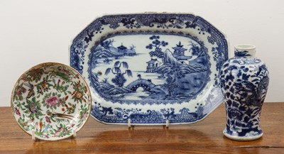 Lot 200 - Group of three Chinese pieces to include a...