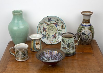 Lot 203 - Group of ceramics comprising of: Glyn Colledge...