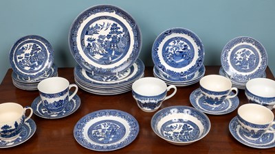 Lot 137 - A collection of Willow, Johnson Bros, England...