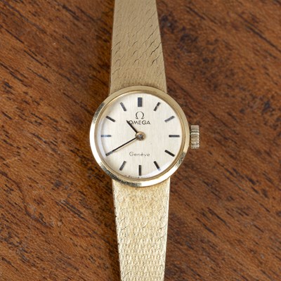 Lot 221 - Lady's 18ct gold Omega bracelet watch the...