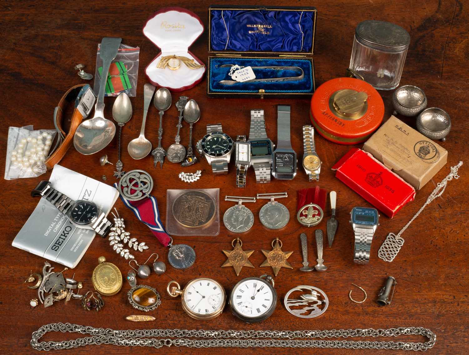 Lot 56 - A collection of jewellery, watches and silver