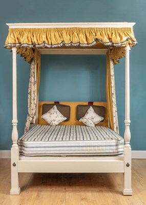 Lot 155 - A modern white painted four poster bed