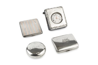 Lot 171 - A George V silver mounted watch holder, with...