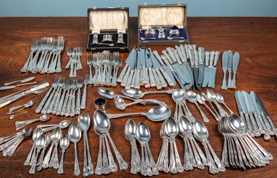 Lot 13 - A canteen of Kings Pattern silver plated...