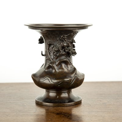 Lot 333 - Bronze vase Chinese, 19th Century having...