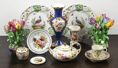 Lot 307 - Group of porcelain English, to include a...