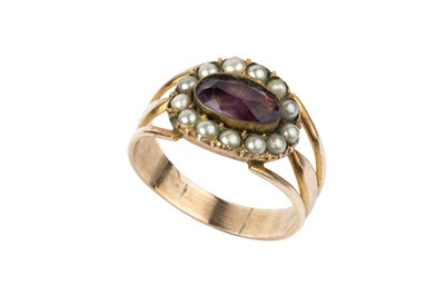 Lot 217 - A 19th century cluster panel ring, the central...