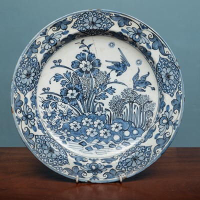 Lot 227 - A Dutch Delft charger