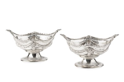 Lot 766 - A pair of late Victorian silver sweetmeat...