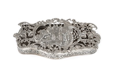 Lot 551 - An Edwardian silver marriage box or pomander,...