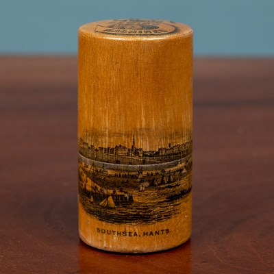 Lot 268 - An assortment of Mauchline ware