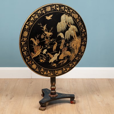 Lot 366 - A chinoiserie tilt-top table occasional table