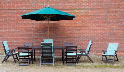 Lot 1089 - A wooden set of garden furniture