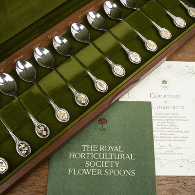 Lot 384 - Cased set of silver Royal Horticultural...