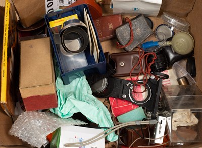 Lot 493 - A collection Zeiss Ikon vintage cameras