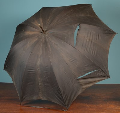 Lot 50 - A 19th century umbrella or parasol