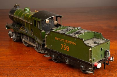 Lot 114 - An early to mid 20th century 0 gauge 4-4-0 Southern locomotive