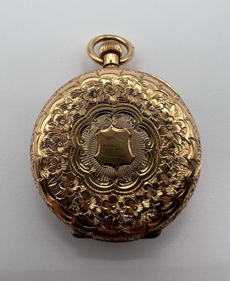 Lot 203 - An open face pocket watch, the circular white...