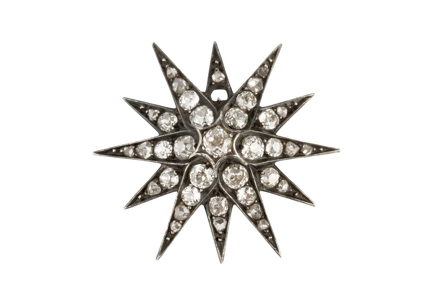 Lot 50 - A late Victorian/Edwardian diamond star...