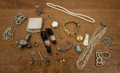 Lot 397 - Collection of miscellaneous jewellery...