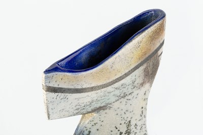 Lot 630 - David Howard-Jones (b.1953) Vase raku,...