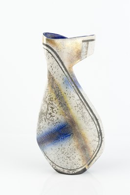 Lot 630 - David Howard-Jones (b.1953) Vase raku,...