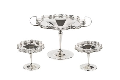 Lot 852 - A George V silver fruit stand or comport, the...