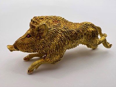 Lot 123 - A French boar brooch, naturalistically...