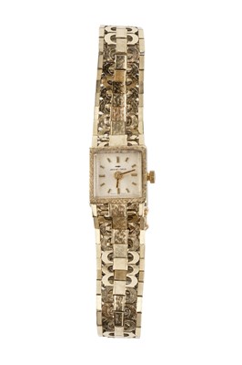 Lot 191 - A 9ct gold lady's bracelet watch, the square...