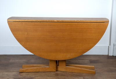 Lot 27 - Trevor Chinn for Gordon Russell oak, group...