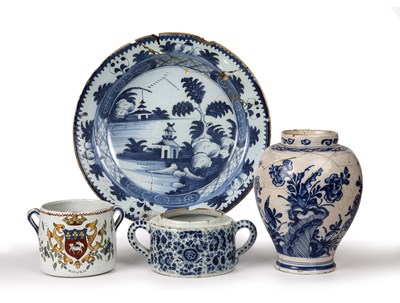 Lot 115 - Tin glazed pottery to include a Dutch Delft...